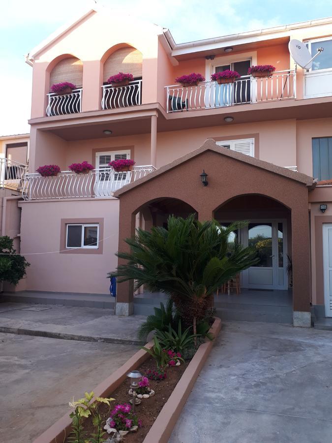 Apartments Tutina Bibinje Exterior photo